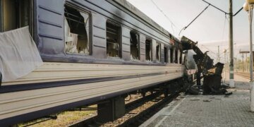 Враг атаковал железнодорожную станцию в Сумской общине, ранены два человека