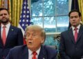 Кто заставил Трампа внезапно пересмотреть отношение к России: у Bloomberg  есть ответ