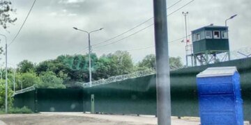 Жители Москвы готовятся к ракетным угрозам: паника в городе