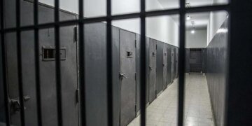 Суд ужесточил наказание мужчине, убившему подростка в Днепре