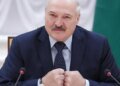 Лукашенко потребовал, чтобы “вонючая Европа” платила Беларуси за воздух