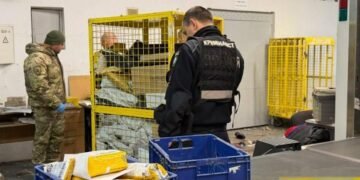 Пошта на межі катастрофи: у Києві вибухнула небезпечна посилка