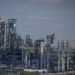 России грозит инфляционный шок: удары по НПЗ сорвали планы Кремля, – Bloomberg