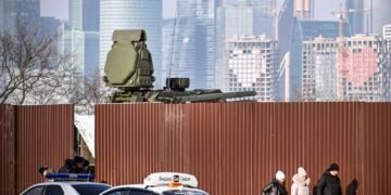 В сети показали, как РФ окружила Москву уровнями ПВО (фото)