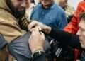 Олександр Усик підтримав поранених поліцейських на Київщині, – деталі
