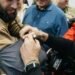 Олександр Усик підтримав поранених поліцейських на Київщині, – деталі