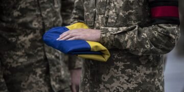 Кабмин расширил основания для выплат семьям погибших военных