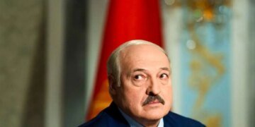 США обсуждают с Лукашенко масштабное освобождение политических заключенных