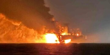 В Черном море повторно атаковали российский «теневой» танкер