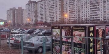 Незаконні гаражі та приміщення знесуть: Київ відновлює контроль над землею