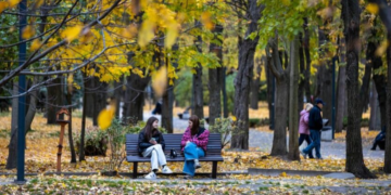 Похолодание, туман и ливни: синоптики предупредили украинцев о резкой смене погоды