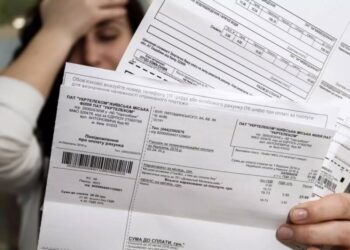 Украинцам разрешили не платить за коммуналку: кто в списке