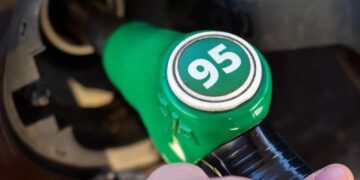 Ажиотажный спрос: что будет с ценами на горючее до конца года