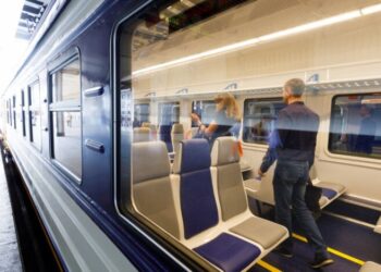 В Украине появятся двухэтажные пассажирские вагоны: когда ждать