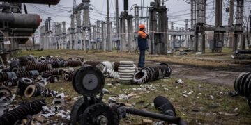 «Укрэнерго» получит €150 млн от партнеров на восстановление энергосистемы.