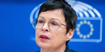 В ЕС работают над открытием кластеров для Украины до конца ноября, – еврокомиссар