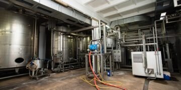 Предприятие по строительству шахт, завод по производству соков и сеть мясных магазинов с собственным производством: Список возможностей для инвесторов.