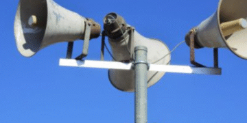 Тривала загроза в небі: в передмісті Києва зараз гучно