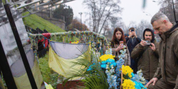 Вільні і нескорені: в центрі Києва  вшанували пам’ять українських героїв, – ФОТО