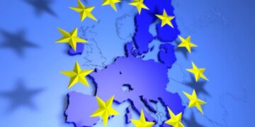 Украинцы легко могут получить гражданство ЕС: самые простые способы