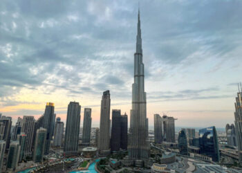 Путинские миллиардеры сбегают в ОАЭ с яхтами и триллионами