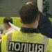 Скандал у сервісних центрах Києва: чоловік наживався на чергах