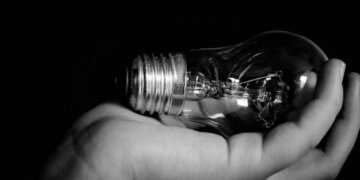 Графіки відключення світла 1 січня діятимуть по всій Україні – Укренерго