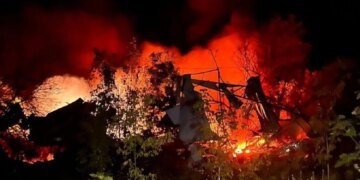 На Харківщині російські БпЛА атакували Чугуївську громаду, пошкоджено промислове підприємство