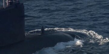 Во Франции морские пехотинцы открыли огонь по дронам над базой атомных подводных лодок