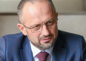 Россия хочет забрать Украину либо руками Трампа, либо войной, – Бессмертный