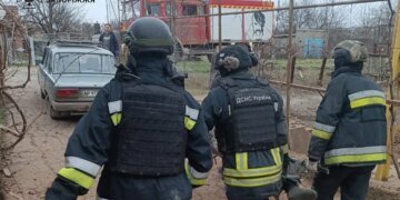 Запорожская область: спасатели деблокировали 77-летнюю женщину из-под завалов после обстрела. ФОТО