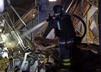 Днепропетровская область под ударами дронов РФ: горят дома и автомобили