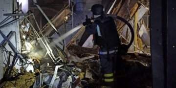 Днепропетровская область под ударами дронов РФ: горят дома и автомобили