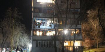 Атака на Запоріжжя: двоє людей отримали поранення