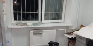 На Одещині внаслідок ворожого нічного обстрілу пошкоджено поліклініку