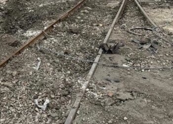 Россия нанесла удар по железной дороге в Ковеле: повреждены локомотив и вагон