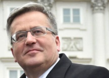 Украину фактически склоняют к капитуляции, 2026 год станет решающим, – экс-президент Польши