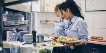 Украинцы формируют рынок труда Польши – данные GUS