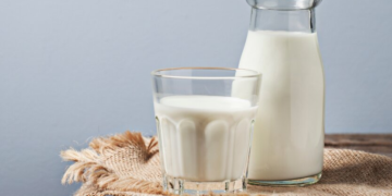 Ценовое пике: в Украине обвалились закупочные цены на молоко