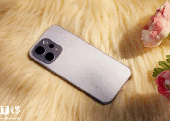 Vivo S50 показали на реальних фото перед прем’єрою