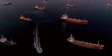 ЕС готовится нанести новый удар по теневому флоту Москвы и сократить ее военные доходы.