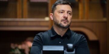 Сейчас у нас есть большой шанс остановить кровопролитие и достичь мира, – Зеленский