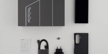 Samsung показала відео розпакування Galaxy TriFold: що було в коробці