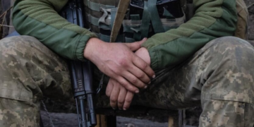 “Хватит заигрывать”: нардеп рассказал, откуда мобилизованные чаще всего сбегают в СЗЧ