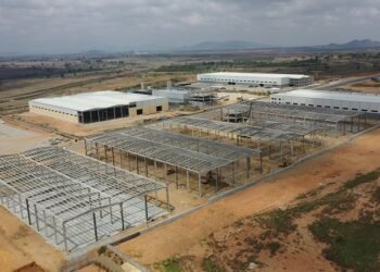 На Закарпатье начали строить новый ритейл-парк площадью 3 500 квадратных метров.