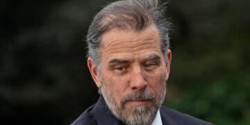 “Выгребная яма коррупции”: сын Байдена резко высказался об Украине и своем отце