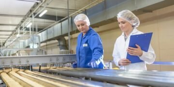 Бизнес в Украине развивает промышленные мощности: В Тернопольской области крупяной завод расширил ассортимент продукции, а на Волыни построят энергонезависимый птицеперерабатывающий комплекс.