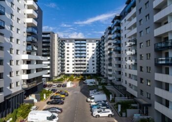 Иностранцы начали скупать недвижимость в Киеве.