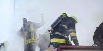 Сильне задимлення на Київщині: рятувальники ліквідували надзвичайну ситуацію, – ФОТО