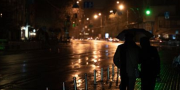 Дефіцит світла в центрі Києва: пасажирів закликають змінити напрямок руху